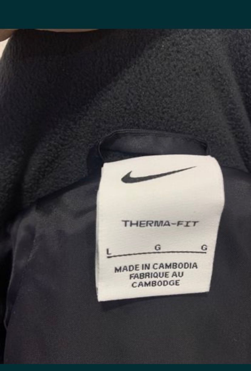 Продам фірмову зумову куртку Nike Therma-Fit Academy Pro, розмір L.