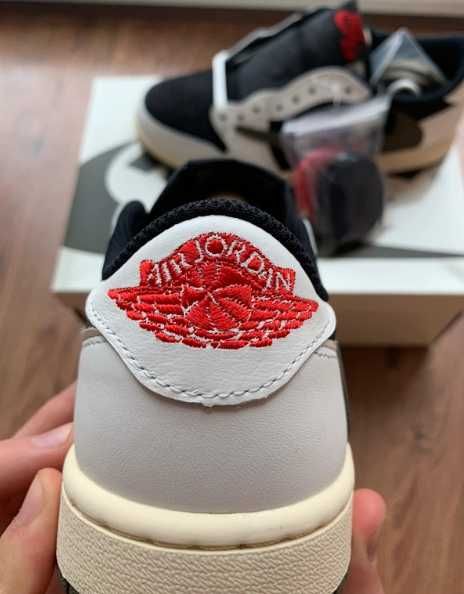 nowe Nike_Jordan1RetroLowTravisScottOlive RRR.39