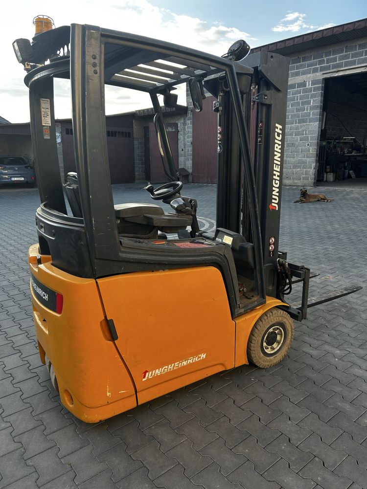 Wózek widłowy elektryczny elektryk Jungheinrich EFG 213 216k triplex