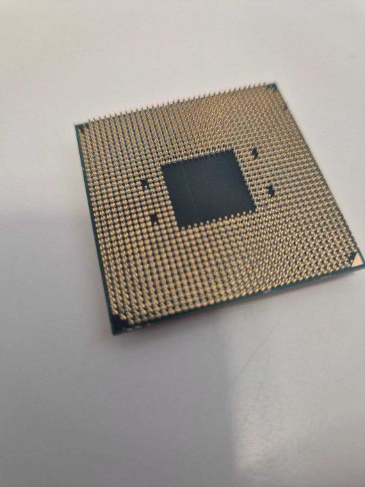 AMD Ryzen 7 3700x