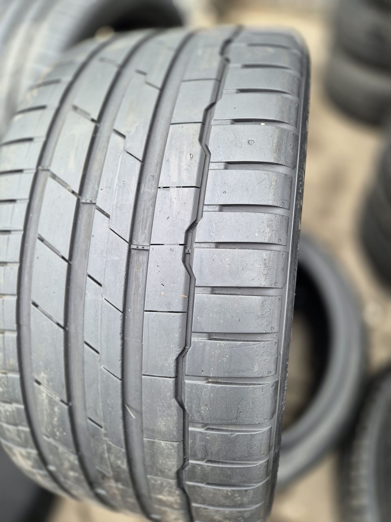 Para opon letnich Pirelli 315 30r22 rok21