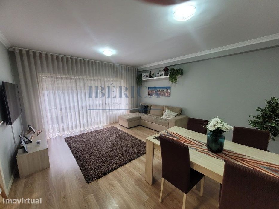 T3 Renovado com Garagem em Canidelo - Gaia