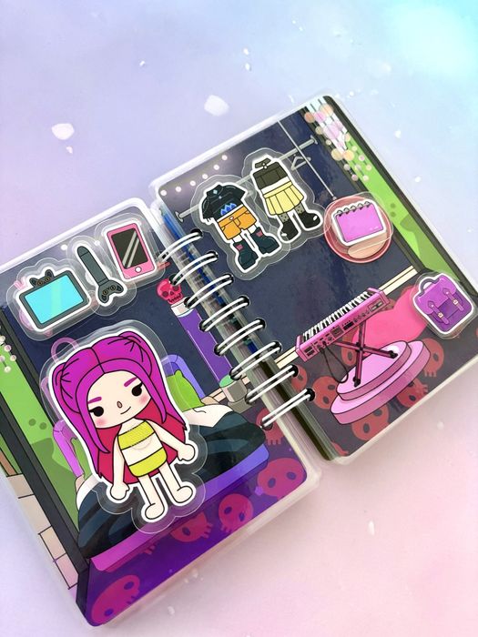 K-Pop demon hunters w stylu Toca Boca książka 10 stron, naklejki