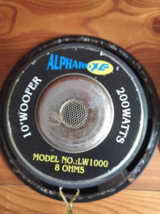 Sprzedam głośniki niskotonowe ALPHARD 200 wat