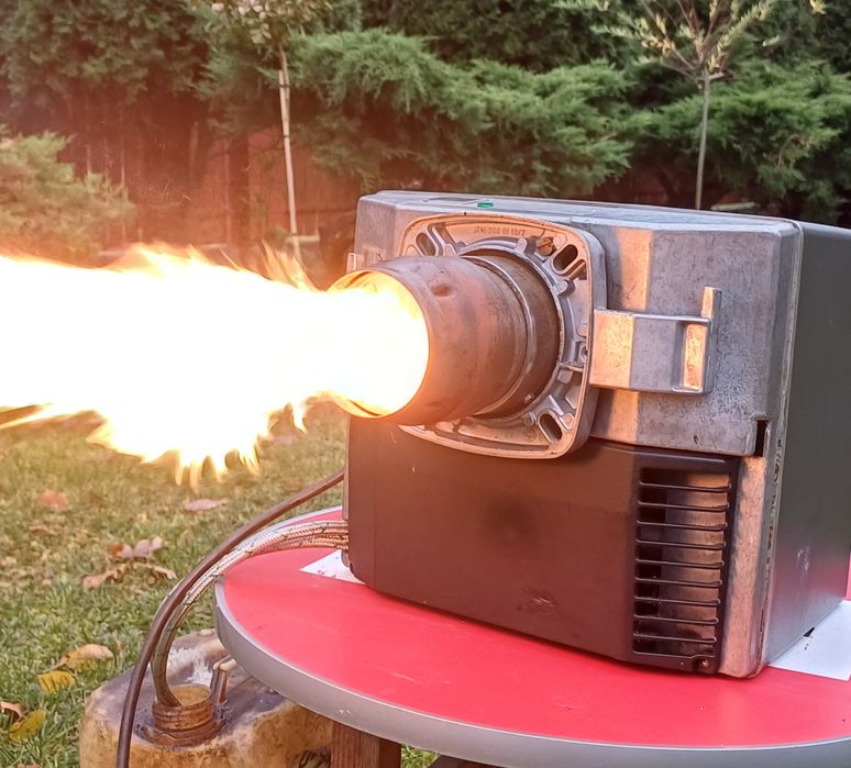 Palnik olejowy Weishaupt 53-114 kW na olej opałowy