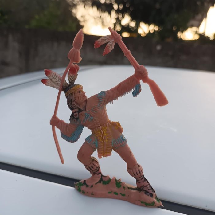 Brinde caderneta futebol anis 60 Boneco flexível indio