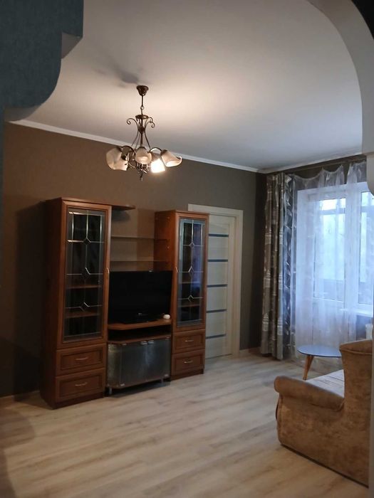 2-кімнатна Вокзальна Радіоринок