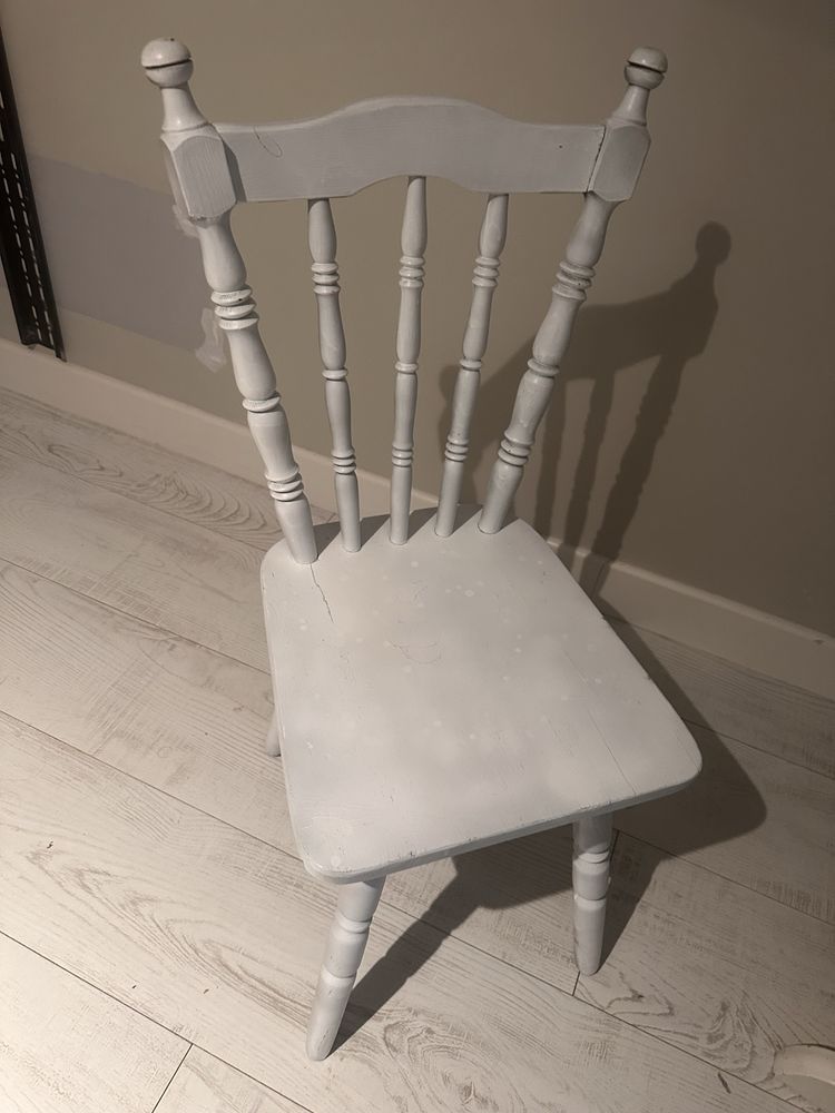 Krzeslo na styl skandynawski