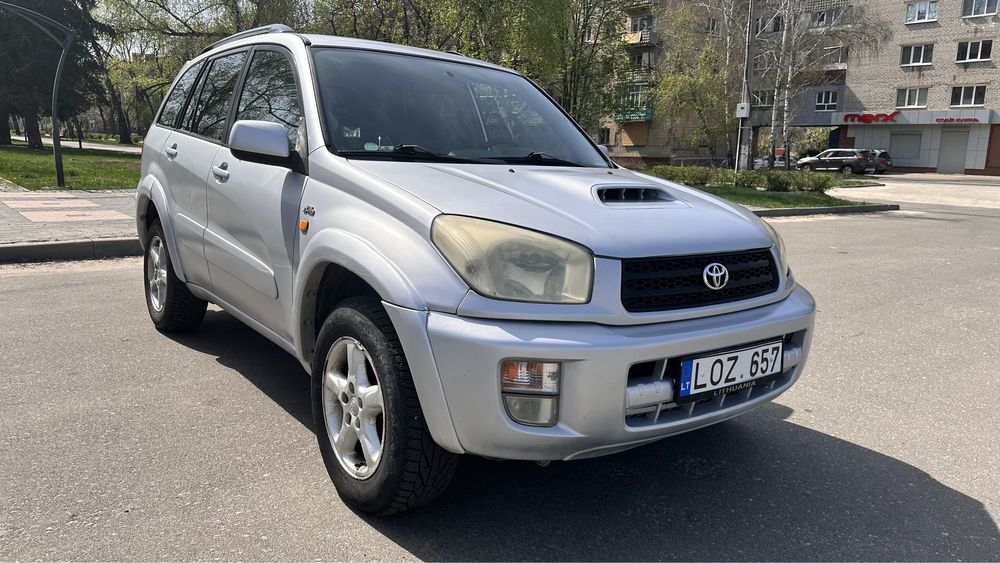 Продам Toyota Rav4