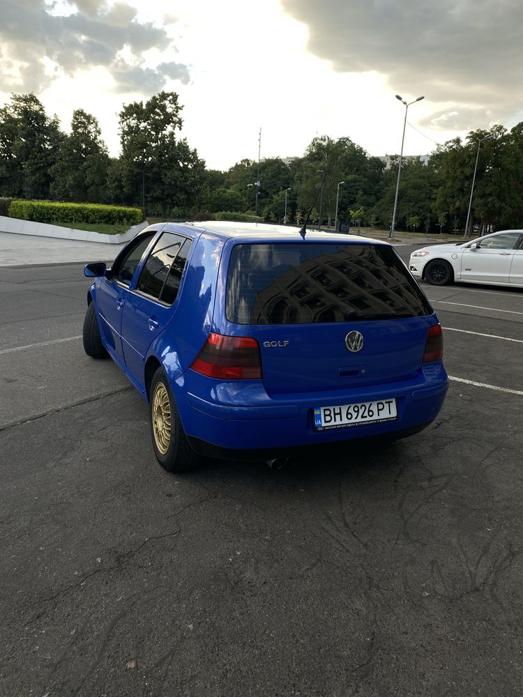 Продам Golf 4 1.6