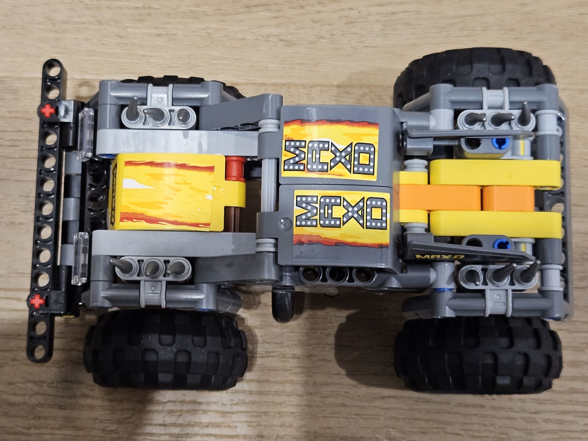 Lego Technics Samochód 42119 TANIO