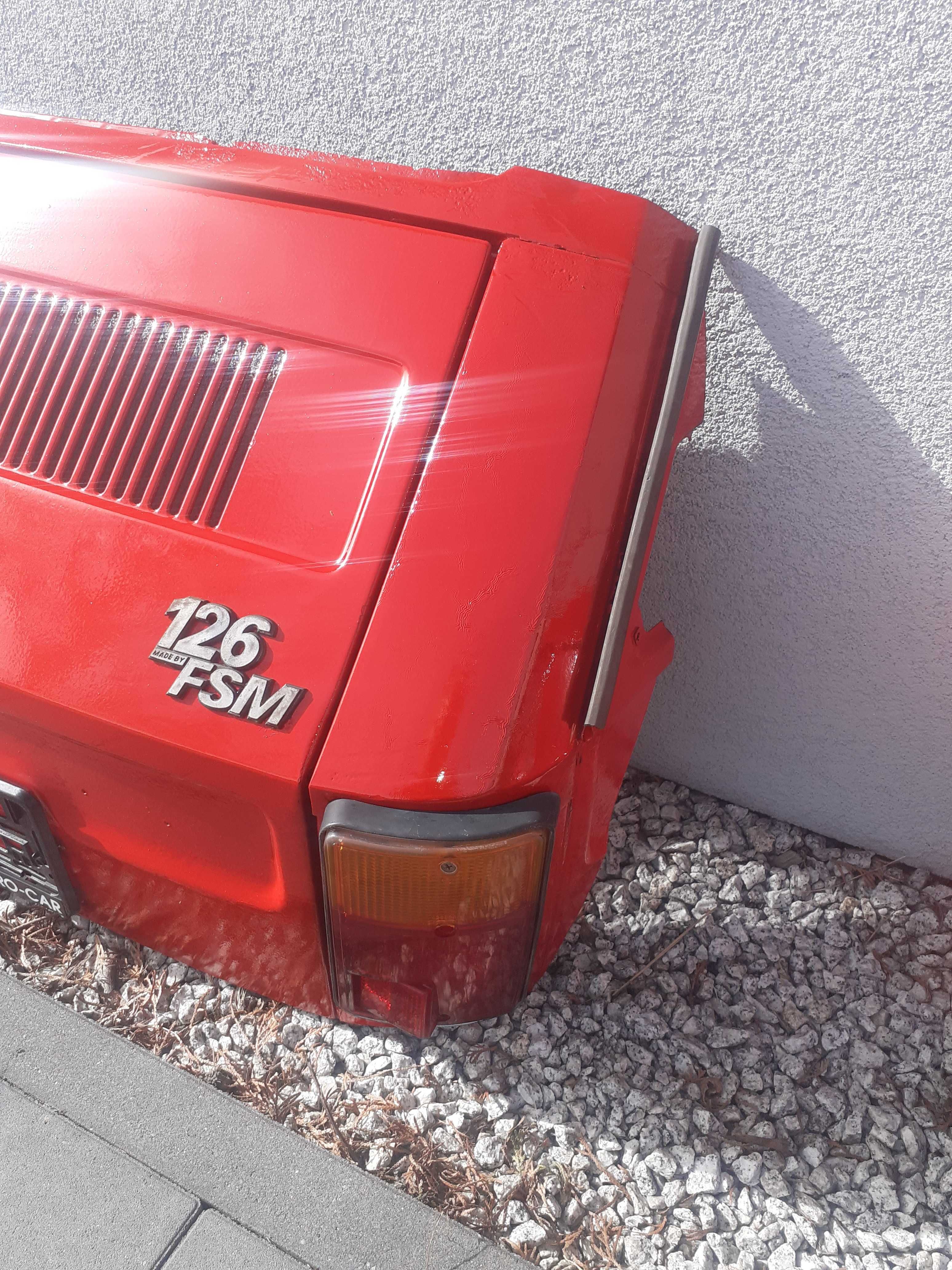 Przod z malucha jako ozdoba garażu fiat 126p