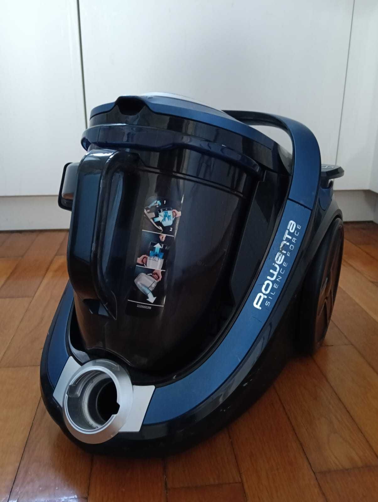 Aspirador rowenta silence force ro7681ea em ótimo estado
