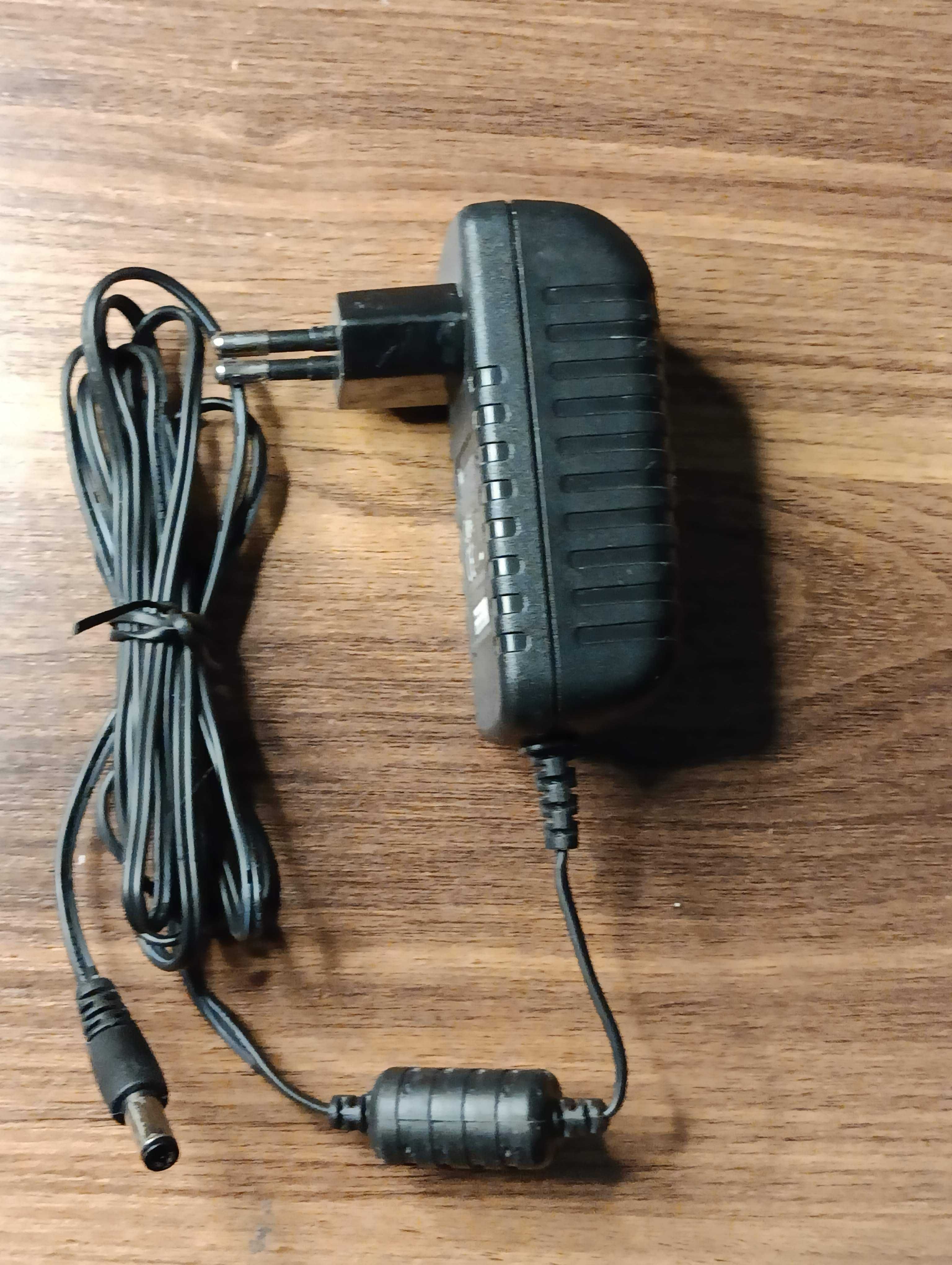 Блок питания живлення 12V 1.5A Ktec KSAS0241200150HE (5.5×2.5mm)