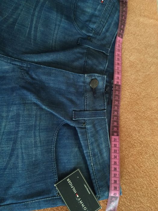 Джинсы Tommy Hilfiger