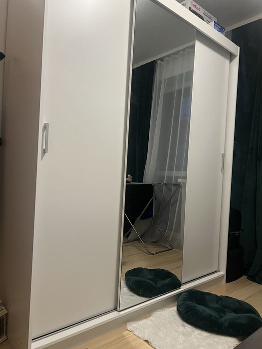 Szafa przesuwna biała z lustrem