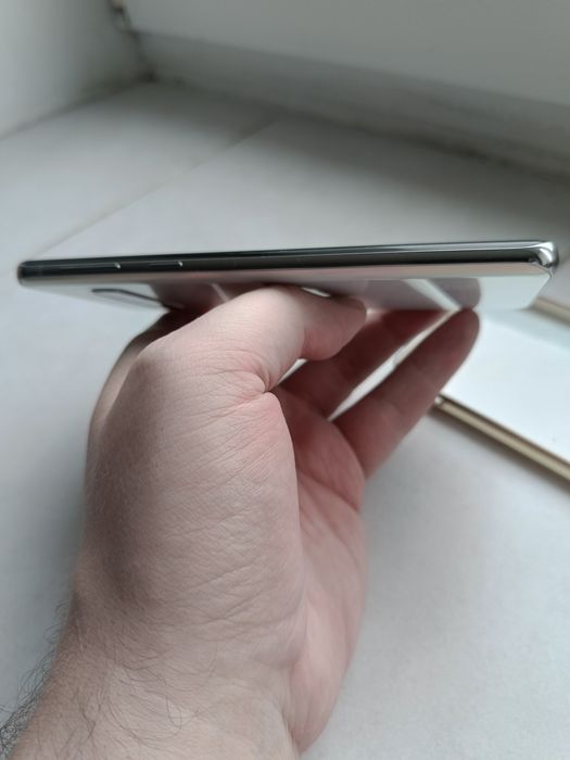 Samsung galaxy S10 8/128