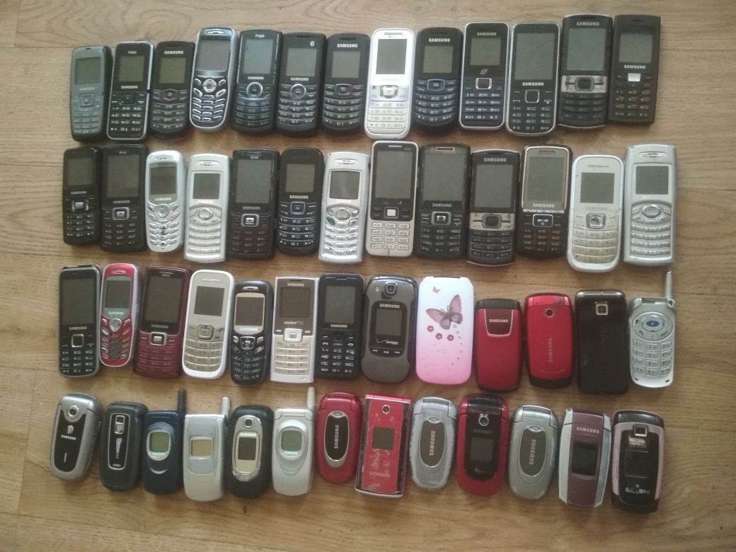 Телефон лот Samsung Nokia LG Nomi Siemens Motorola Fly Ericsson HTC