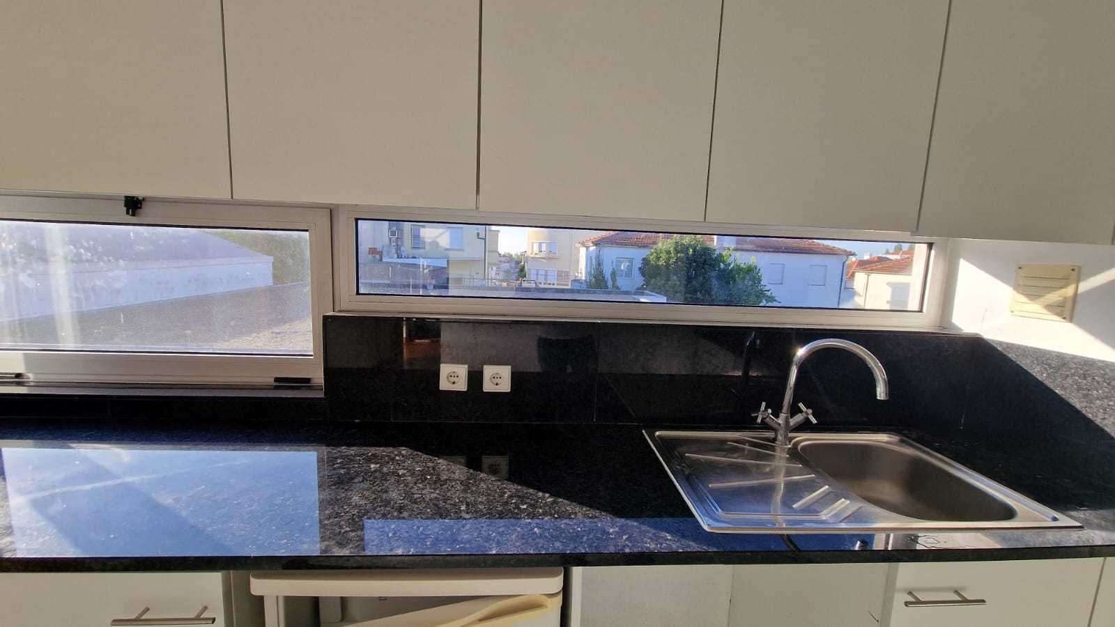 T1 c/terraço para investimento - 4% rentabilidade - Porto