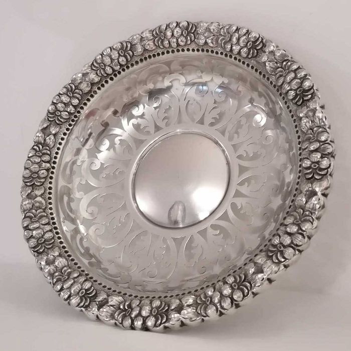 Salva ou Fruteira de Prata Vazada - Águia