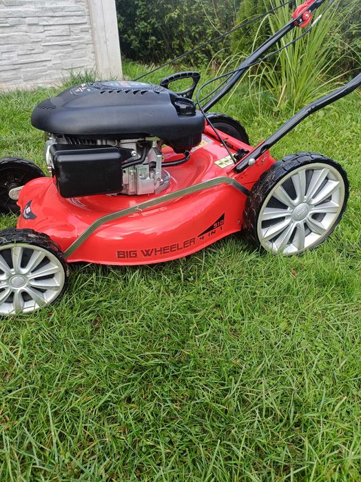 Sprzedam kosiarkę spalinową