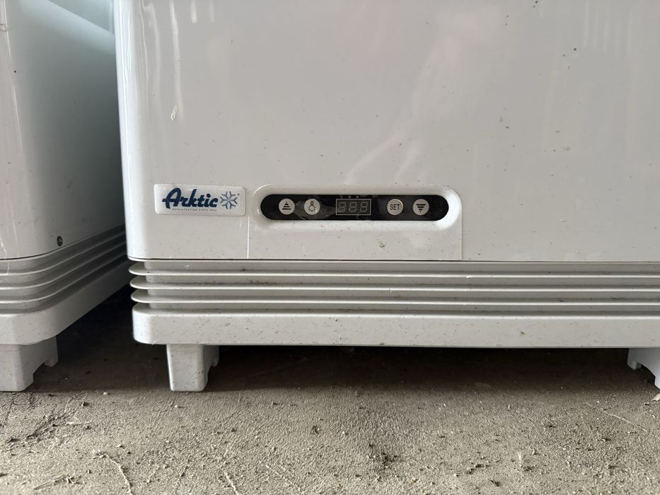 Witryna chłodnicza Hendi Arktic 98l