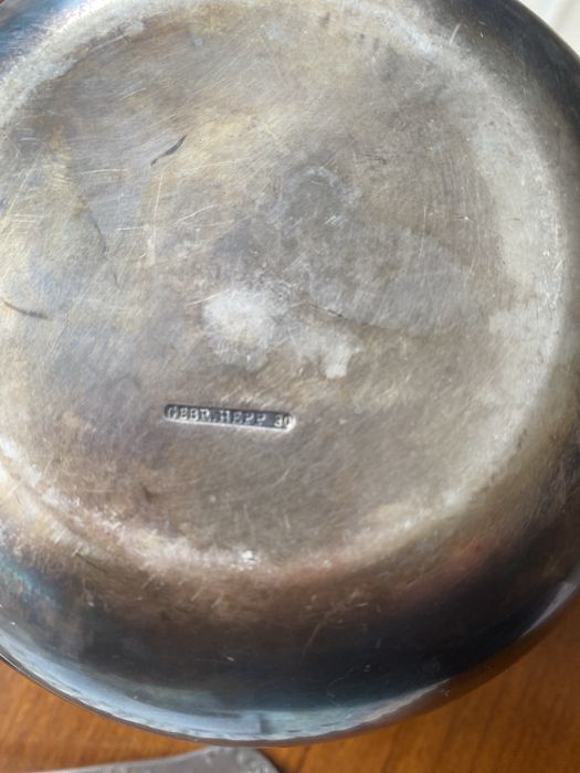 Zabytkowy garnek , (cukiernica )posrebrzany