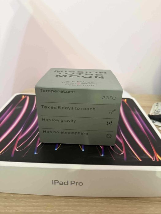 Zegarek Swatch x Omega Bioceramic MoonSwatch Mission to the Moon.