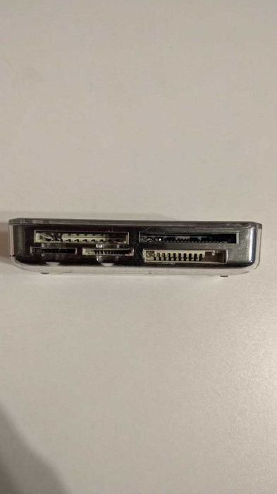 Картридер все в одному