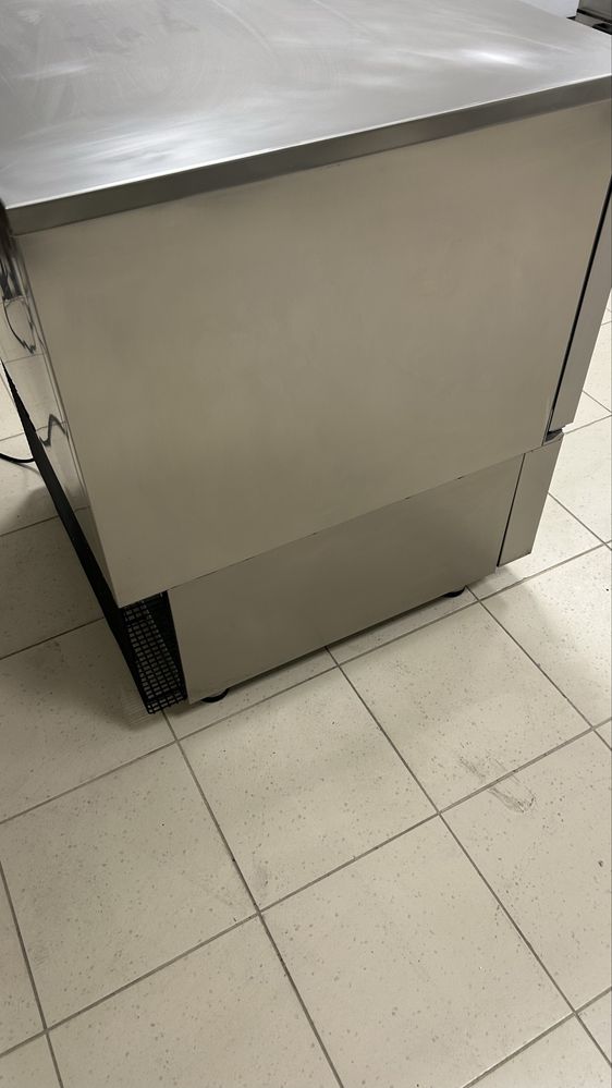 Zamrażarka szokowa/szokówka od firmy Technodom Attila 5 x GN 1/1