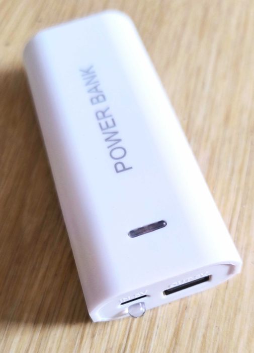Power bank 5V mikro USB na ogniwa li-ion 2x18650