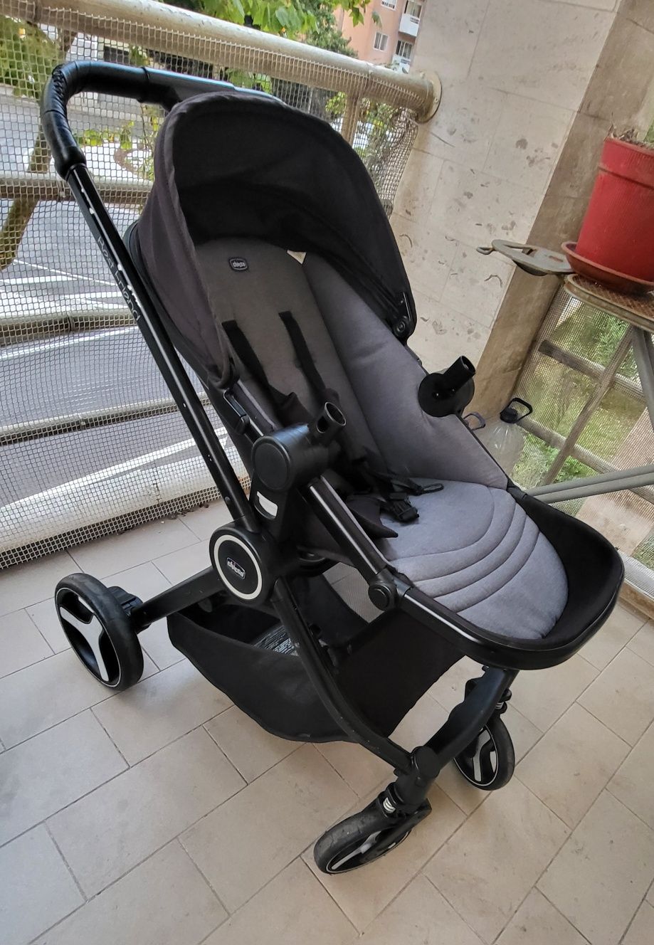 Conjunto carrinho + babycoque + alcofa Chicco