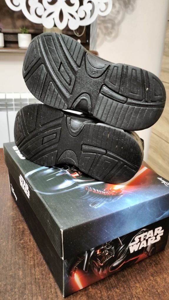 Star Wars Sneakersy z migającymi diodami 29 Polecam .