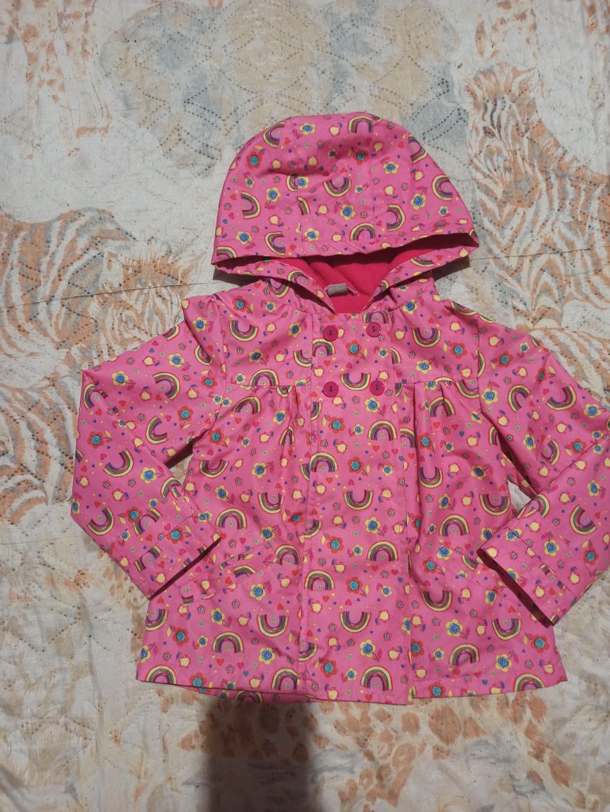 Фирменная лëгкая курточка на девочку 2-3 годика 200 грн