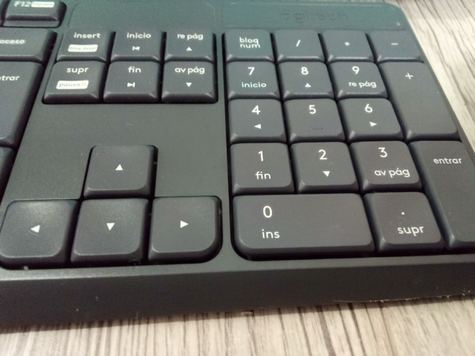 Klawiatura i myszka MK235