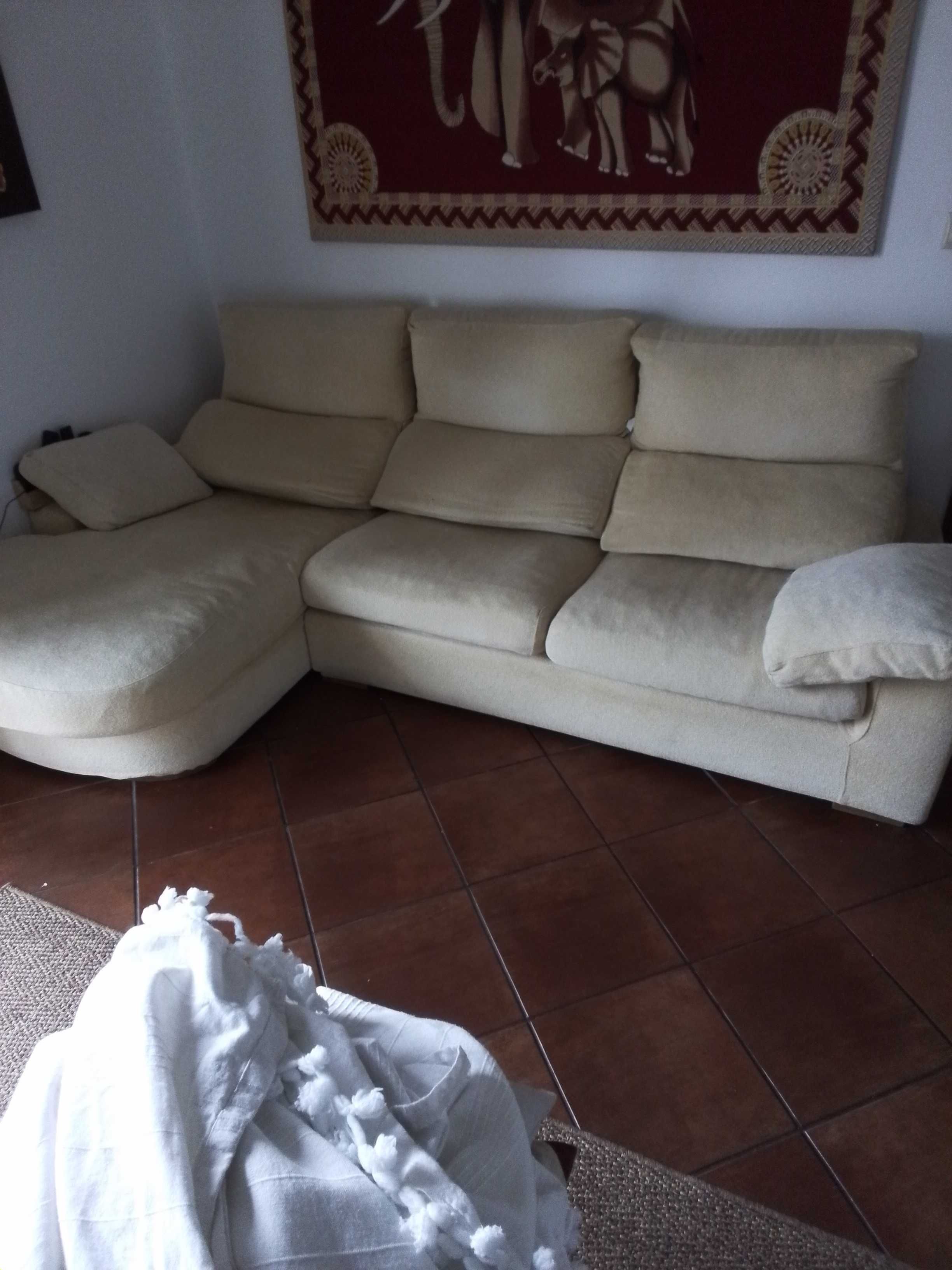 Sofa comCHAISE LONG usado