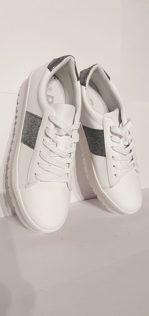 Buty nowe damskie białe z brokatem niemiecka marka Bonprix rozmiar 38
