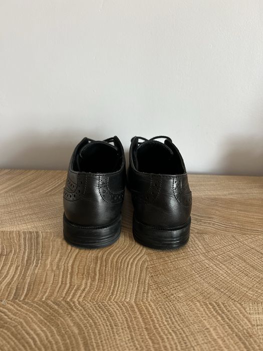 Buty r. 36 skórzane eleganckie czarne do Komunii Smyk