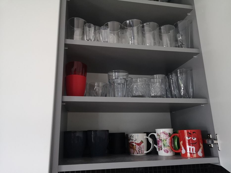 Meble kuchenne 2 letnie mało używane + sprzęty
