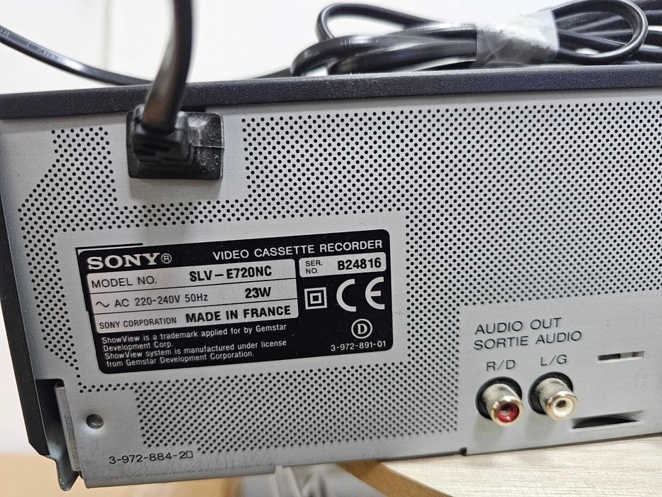 Sony SLV-E720NC – magnetowid VHS Hi-Fi Stereo, sprawny