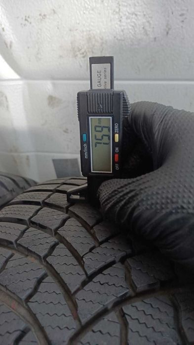 4x 205/55R16 BRIDGESTONE BLIZZAK LM001 EVO bieżnik 7,32 mm zima 2018