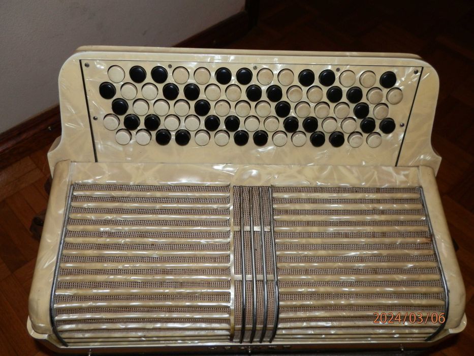 Acordeão Hohner - Sirena I