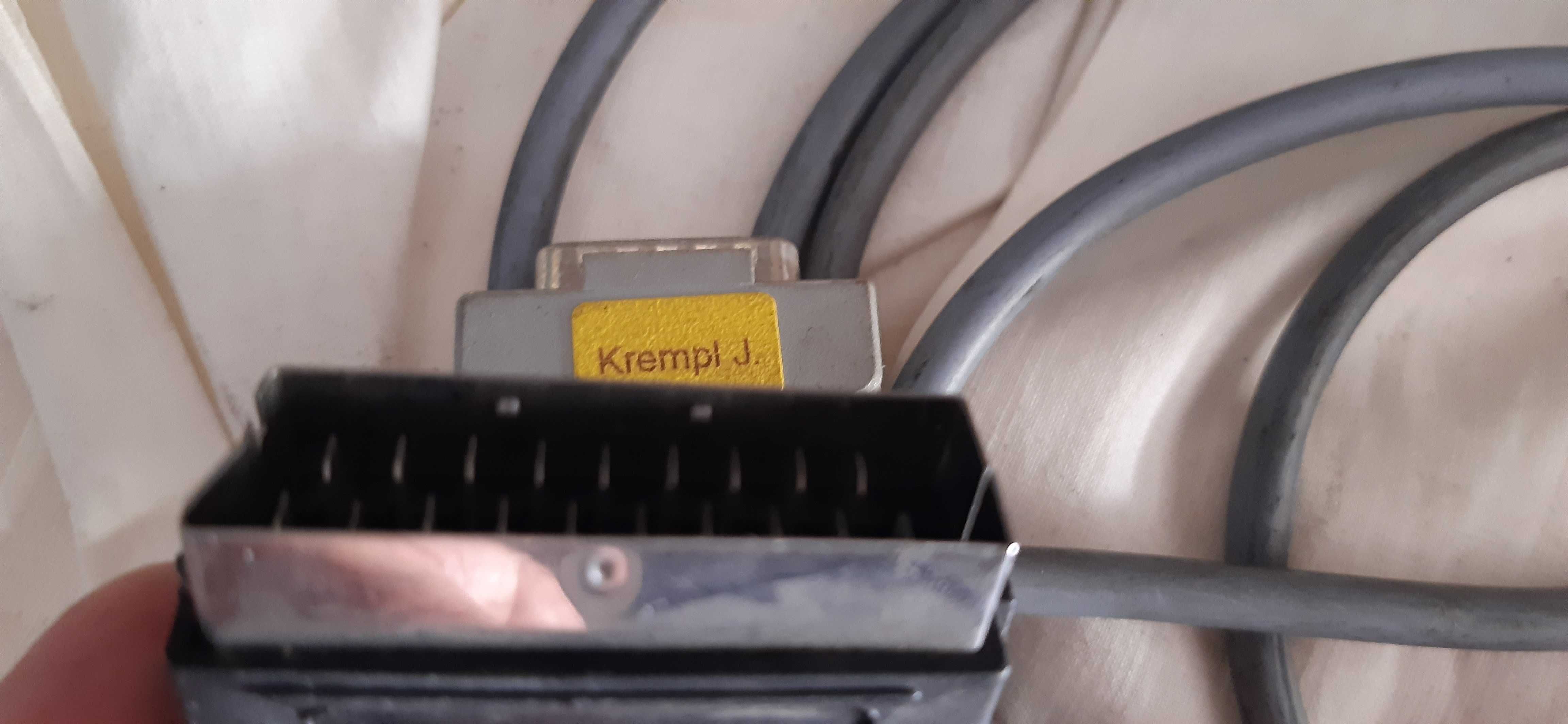 długi przewód kabel komputerowy z wyjściem euro