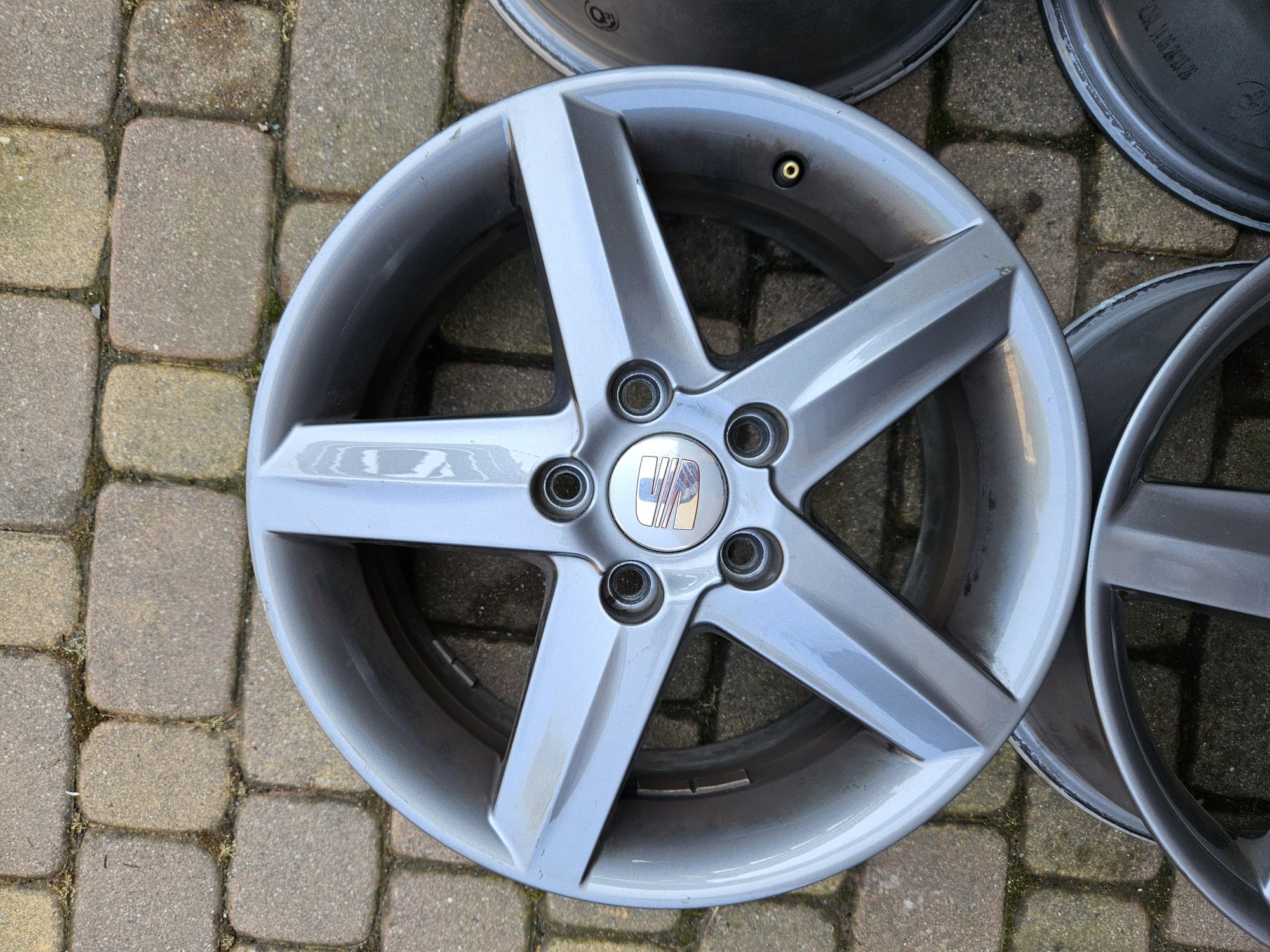 Oryginalne Felgi Aluminiowe 16" Seat Leon Vw Golf 6 7 5x112 ET50