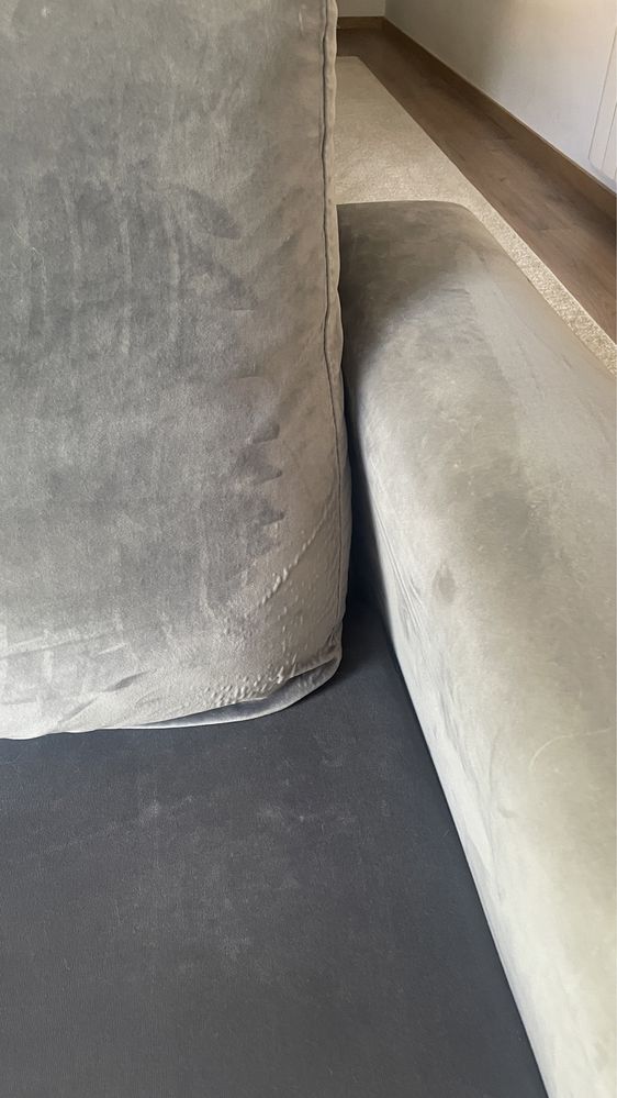 Sofa de tres lugares