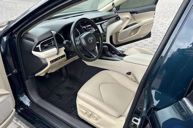 Toyota Camry 2018 XV70 2.5