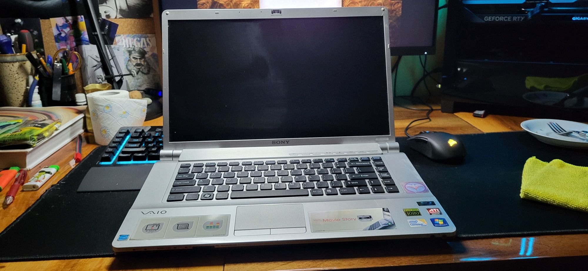 Laptop Sony Vaio PCG-3J1M Uszkodzona klawiatura, ekran, Win10