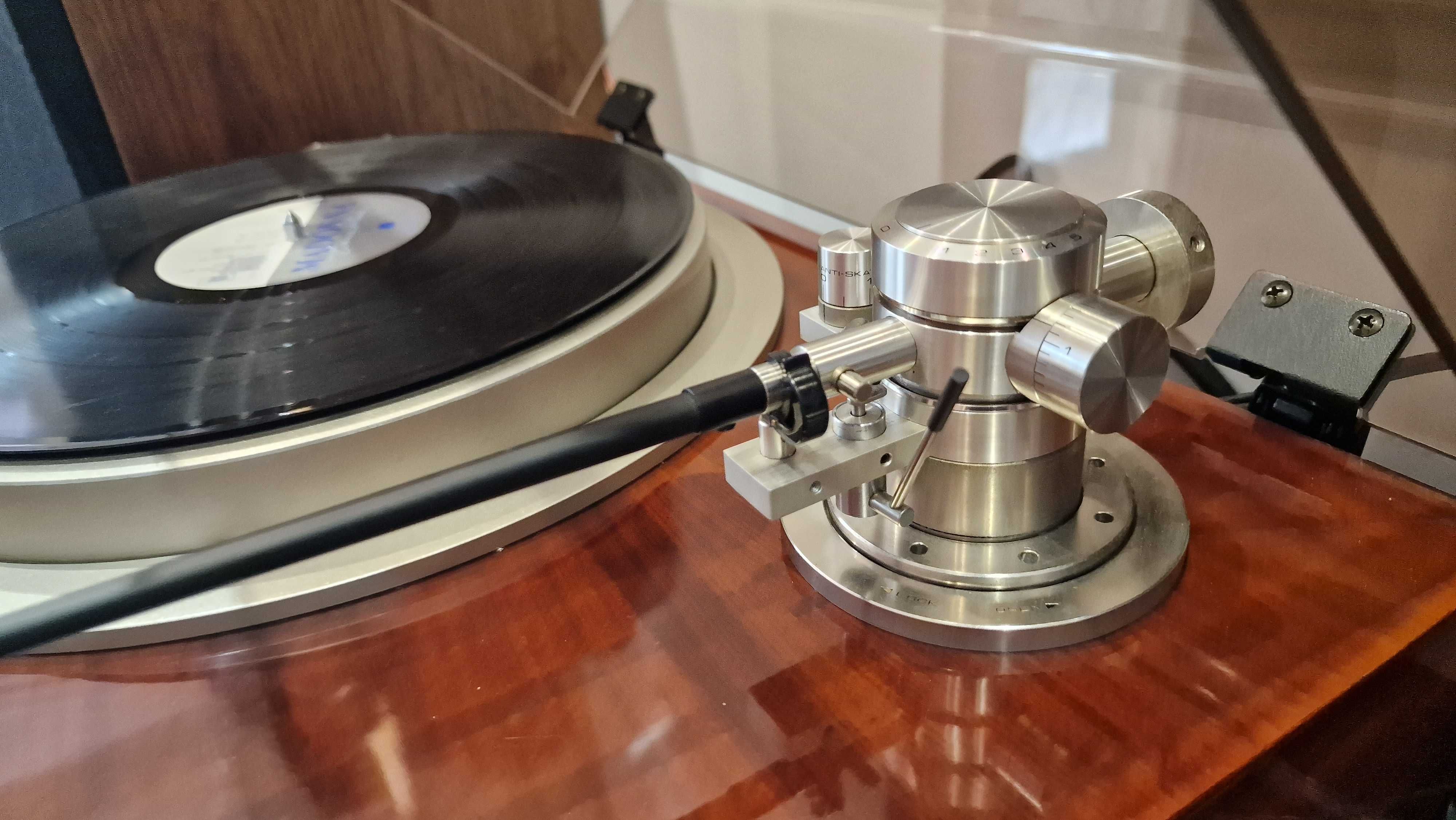 Gramofon Pioneer P10 Exclusive z prostym ramieniem