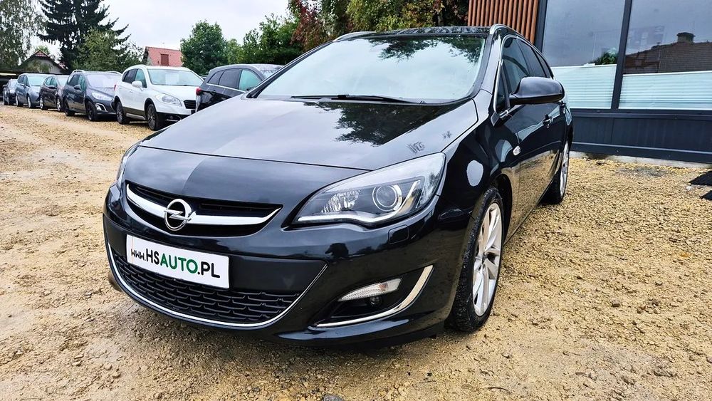 Opel Astra BENZYNA * navi * GRZANA KIEROWNICA * KAMERA * xenon * super * okazja