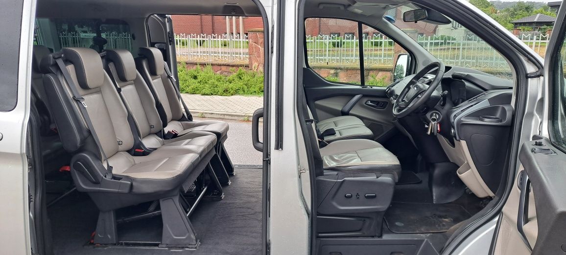 ford custom tourneo 300 ltd e tech 9 osobowy anglik long